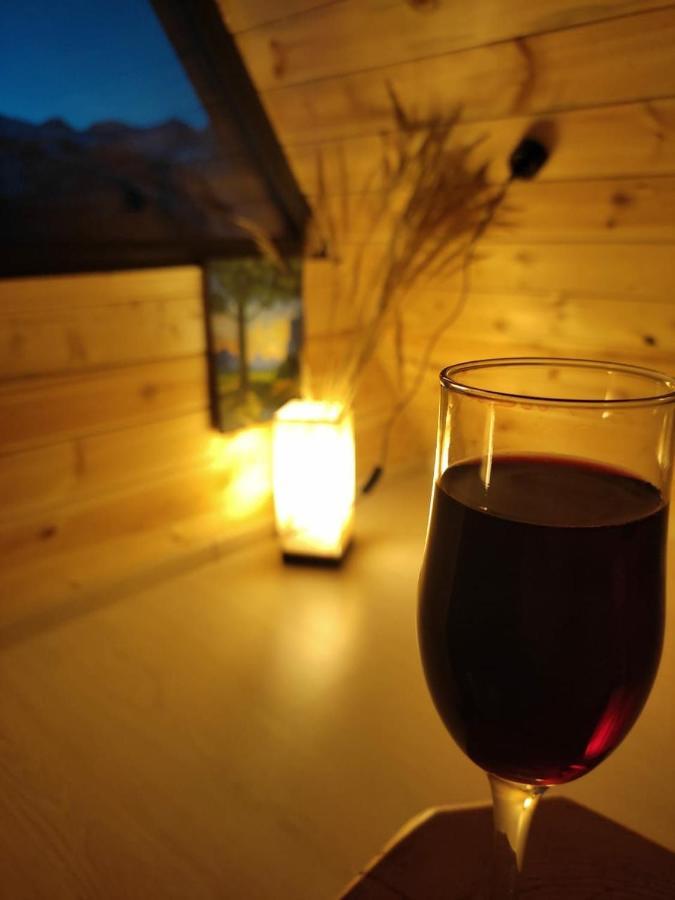 Alone Cottage Kazbegi Bagian luar foto