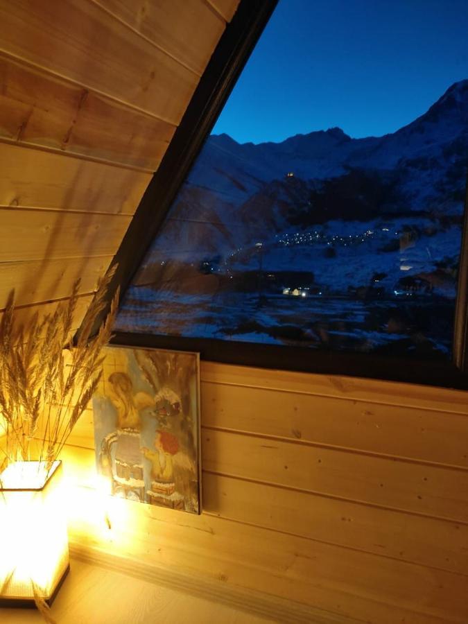 Alone Cottage Kazbegi Bagian luar foto