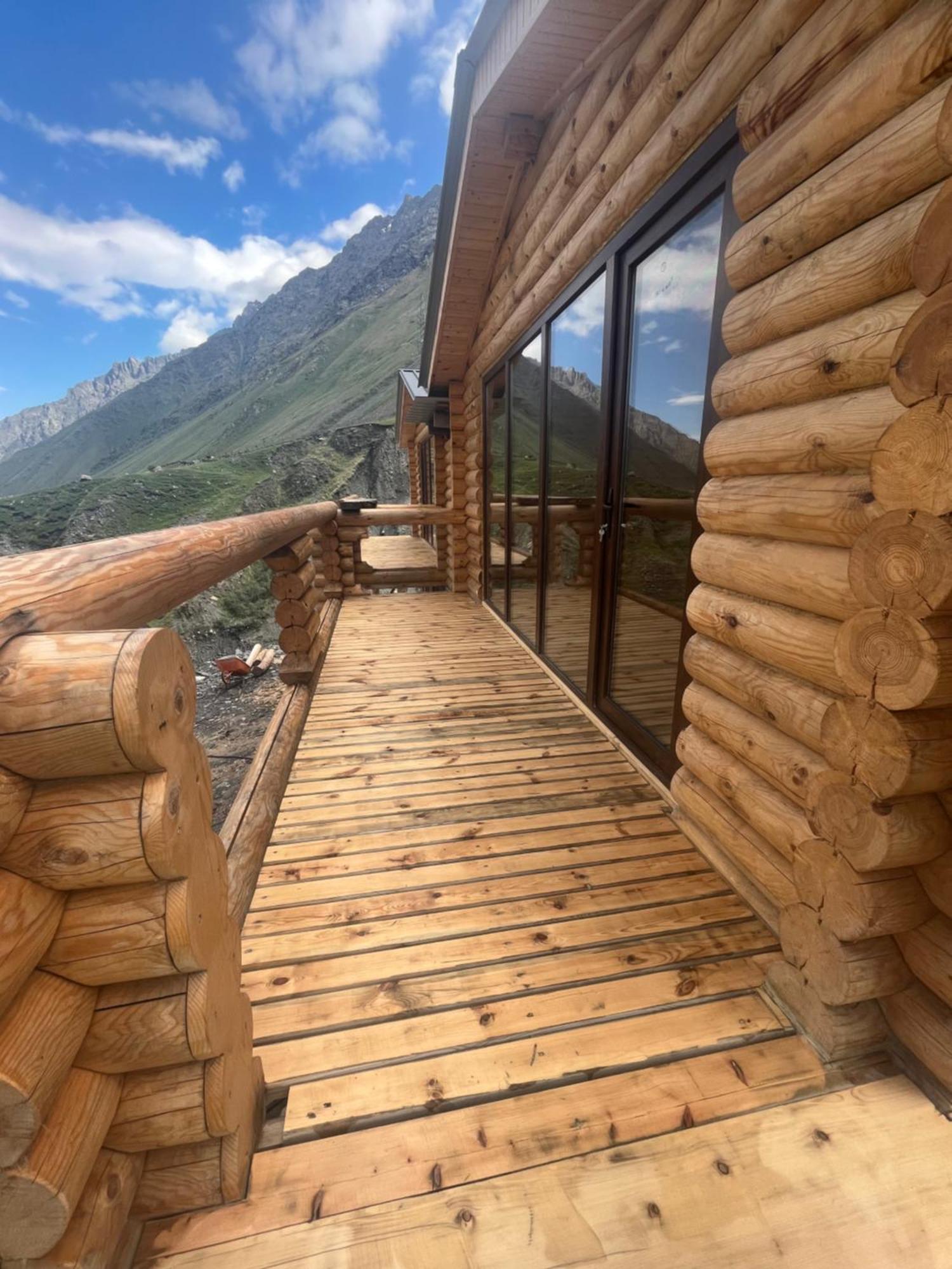 Alone Cottage Kazbegi Bagian luar foto